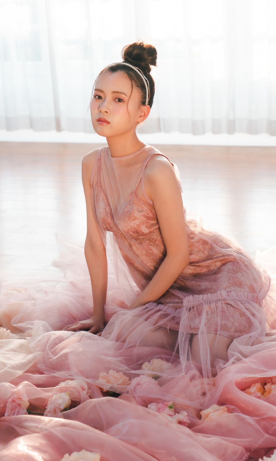 新條由芽の推定Cカップエロ画像378枚！早すぎる芸能界引退にファン号泣