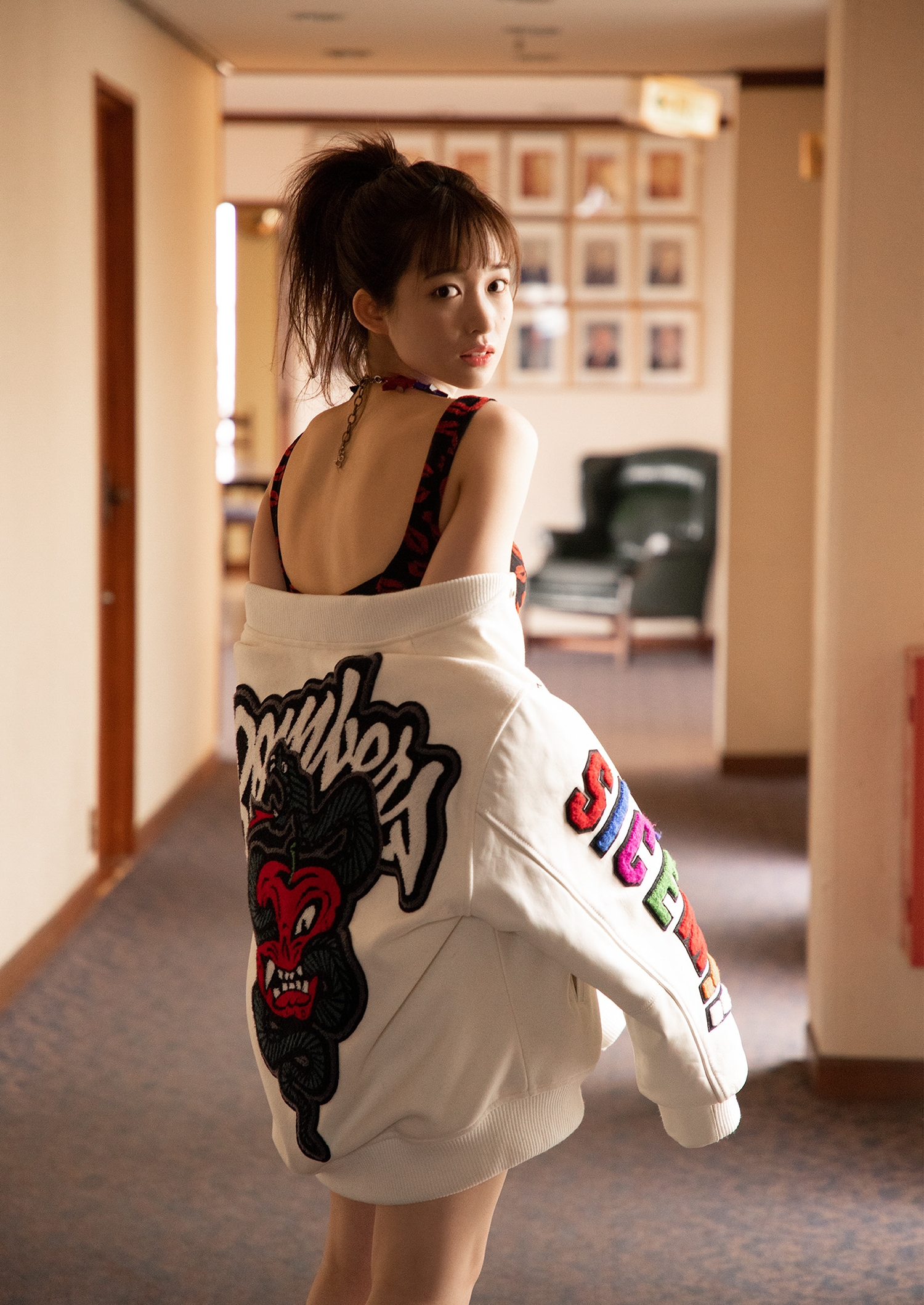 海津雪乃の推定Dカップエロ画像265枚！かわいすぎるビール売り子！