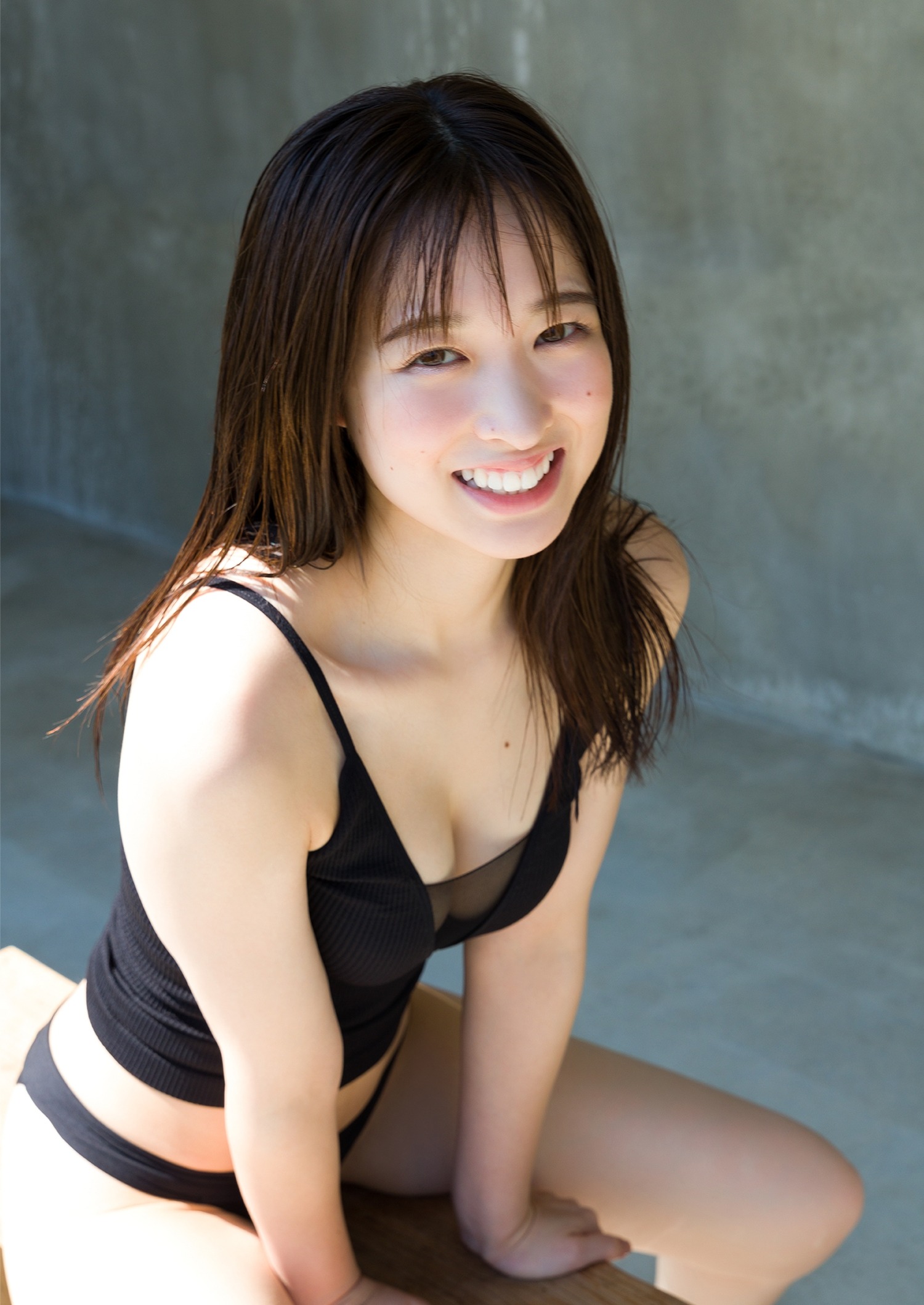 海津雪乃の推定Dカップエロ画像265枚！かわいすぎるビール売り子！