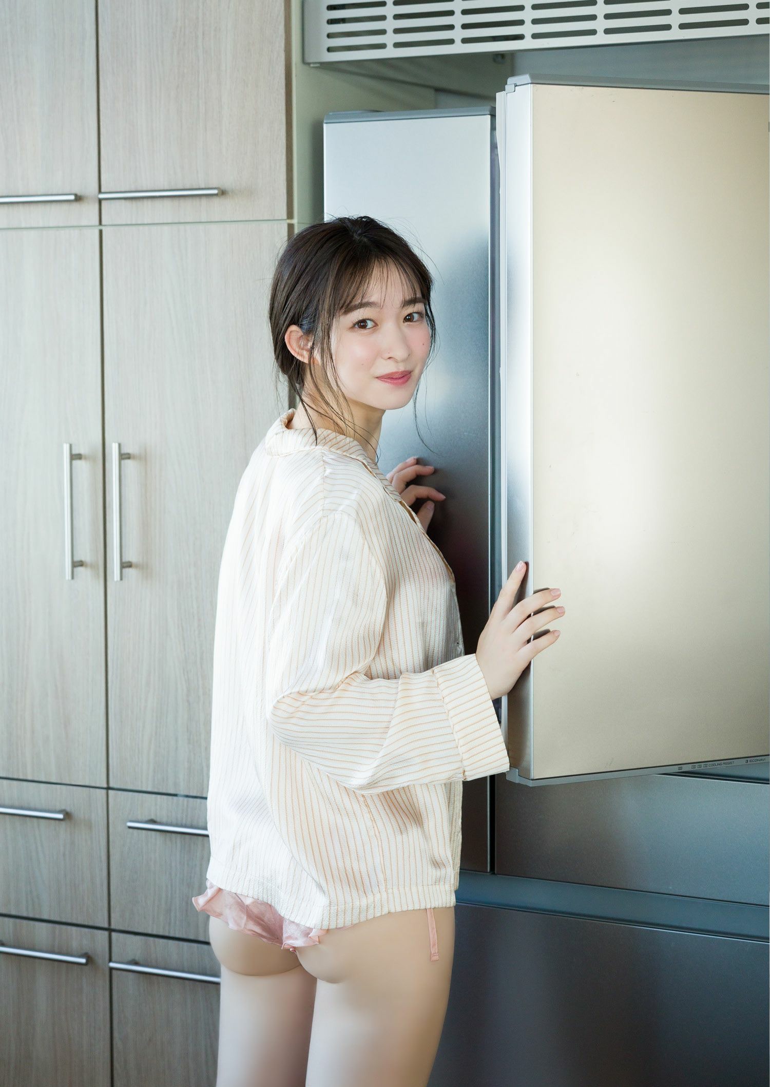 海津雪乃の推定Dカップエロ画像265枚！かわいすぎるビール売り子！