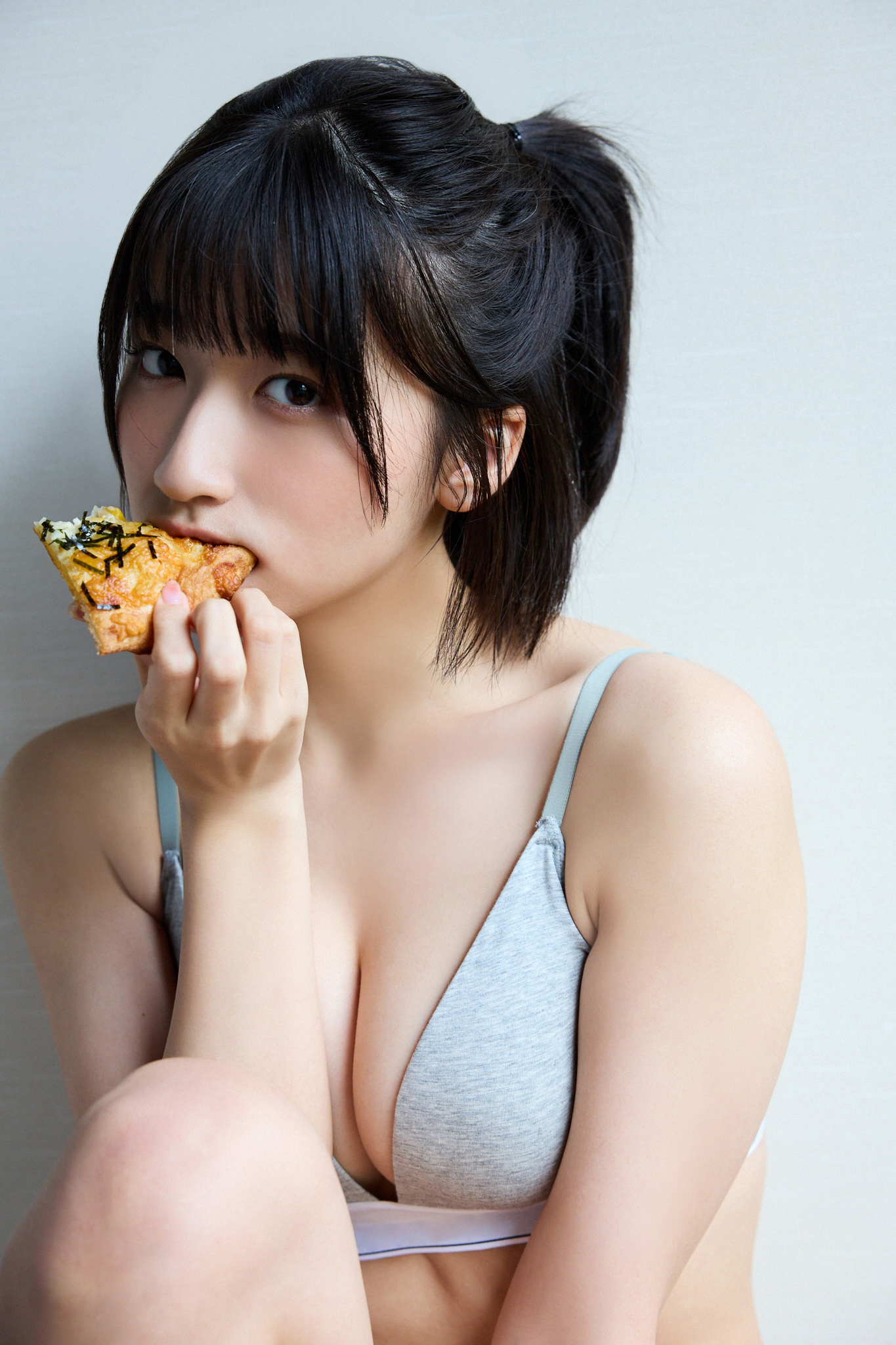 水野瞳の推定Fカップエロ画像325枚！デビアン最年少の激ヤバ巨乳娘
