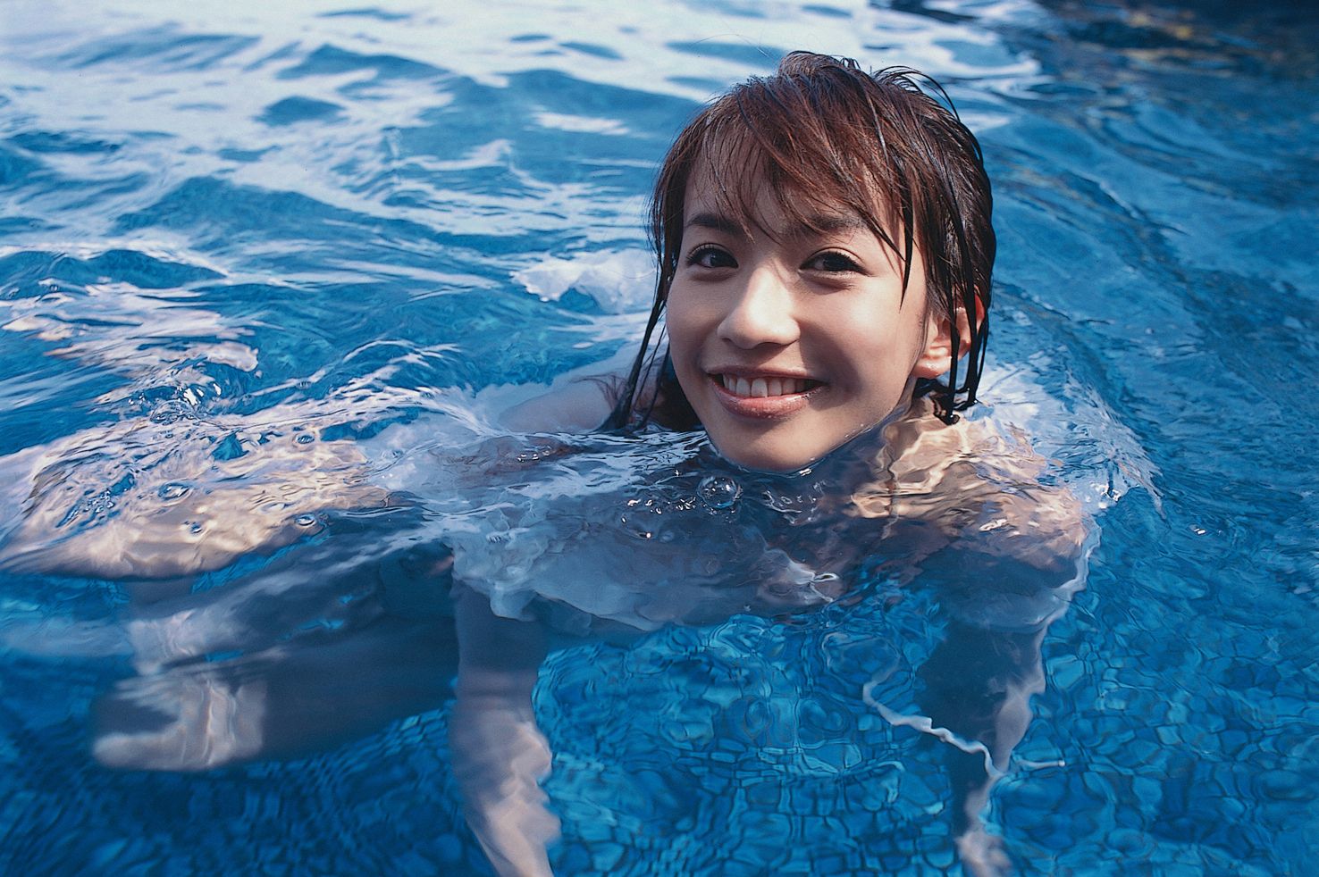 優木まおみのBカップエロ画像354枚！エロかしこい高学歴グラドル！