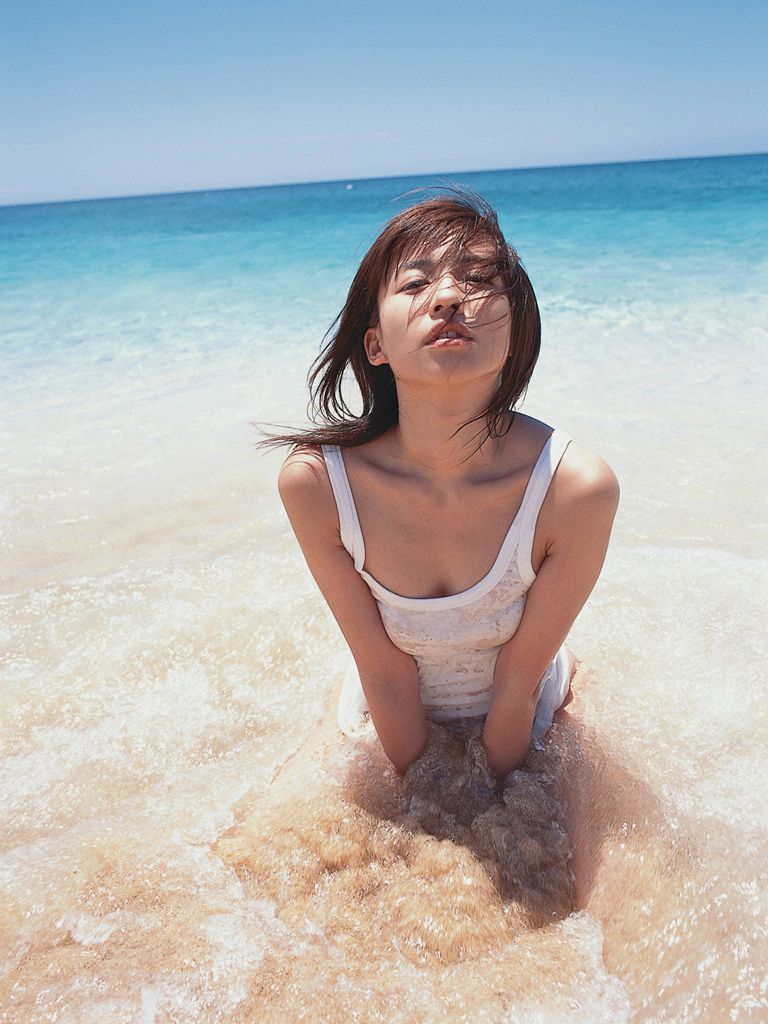 優木まおみのBカップエロ画像354枚！エロかしこい高学歴グラドル！