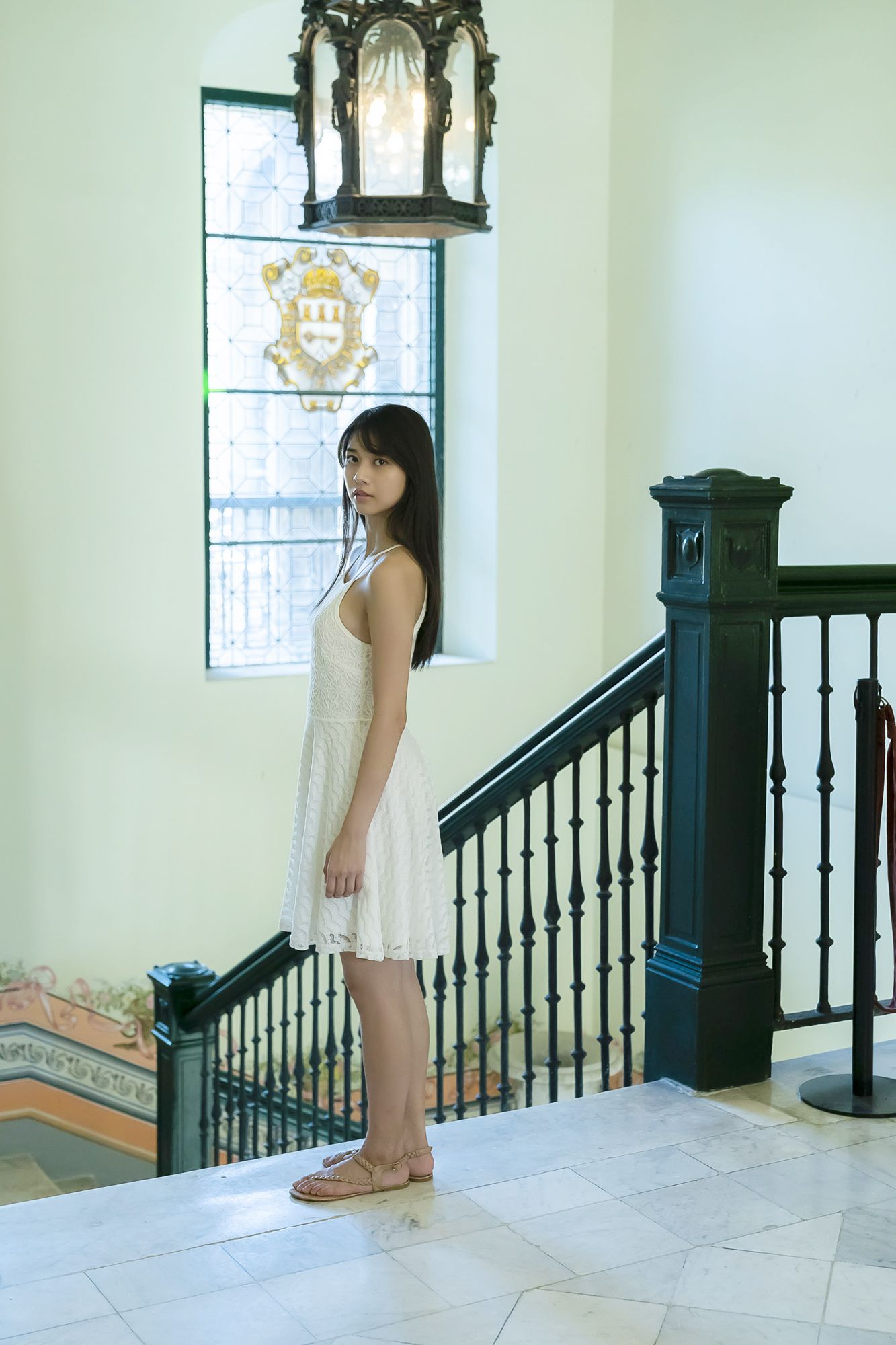 牧野真莉愛のDカップエロ画像300枚！モー娘。美女の即シコ美ボディ